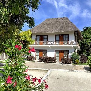 Shamba Lodge